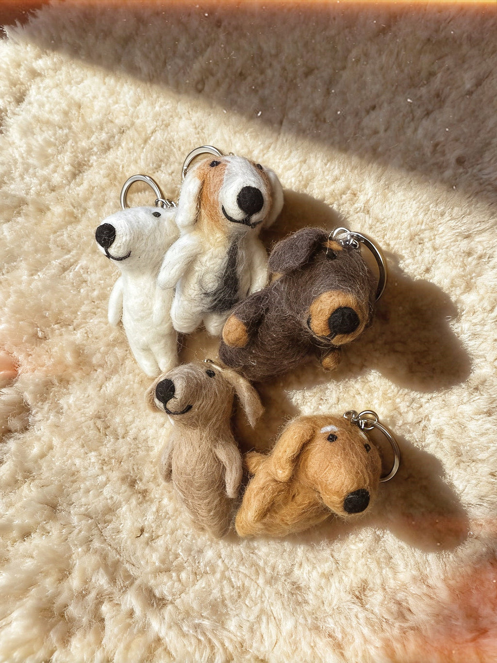 Sad-Eyebrow Puppy Wool Felt Keychain