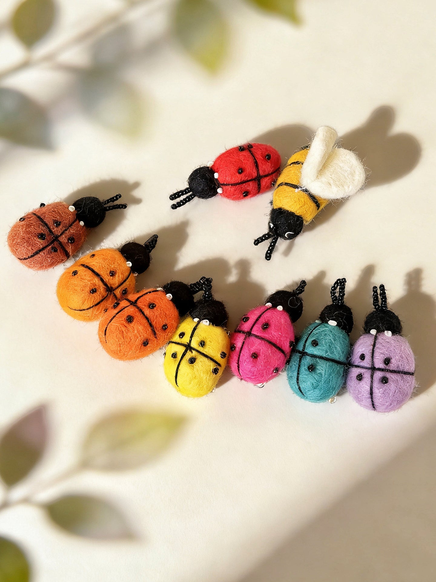 手工羊毛毡蜜蜂瓢虫胸针可爱卡通胸针 · 蜜蜂